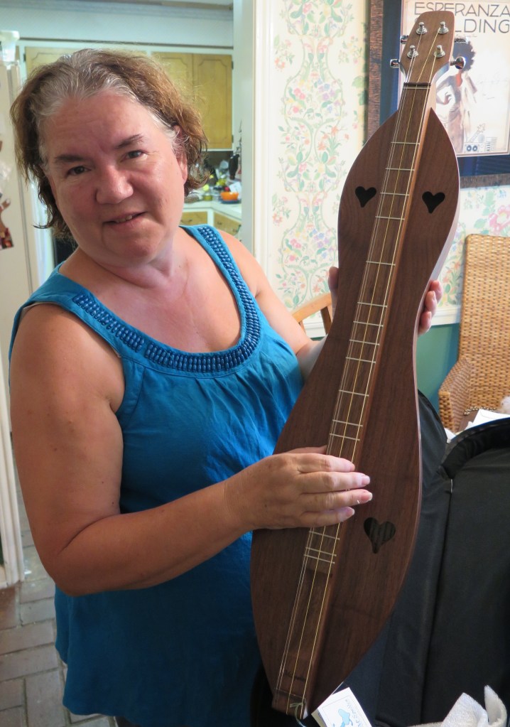 Walnut Dulcimer out of Shipping Box - IMG_4419_1