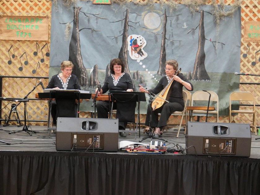 La Petit Dulcimer players play